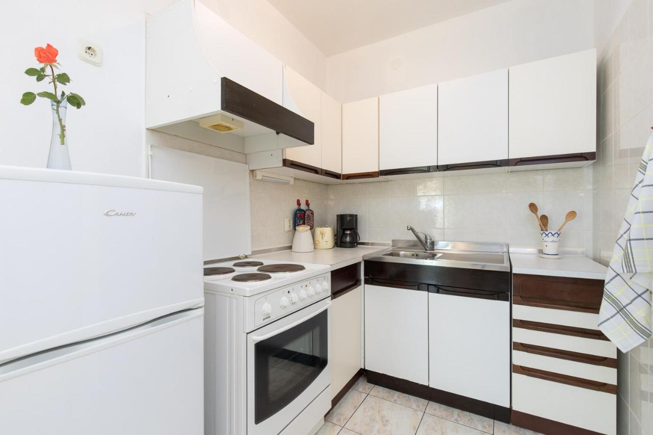 Apartmani Anita 普纳特 外观 照片