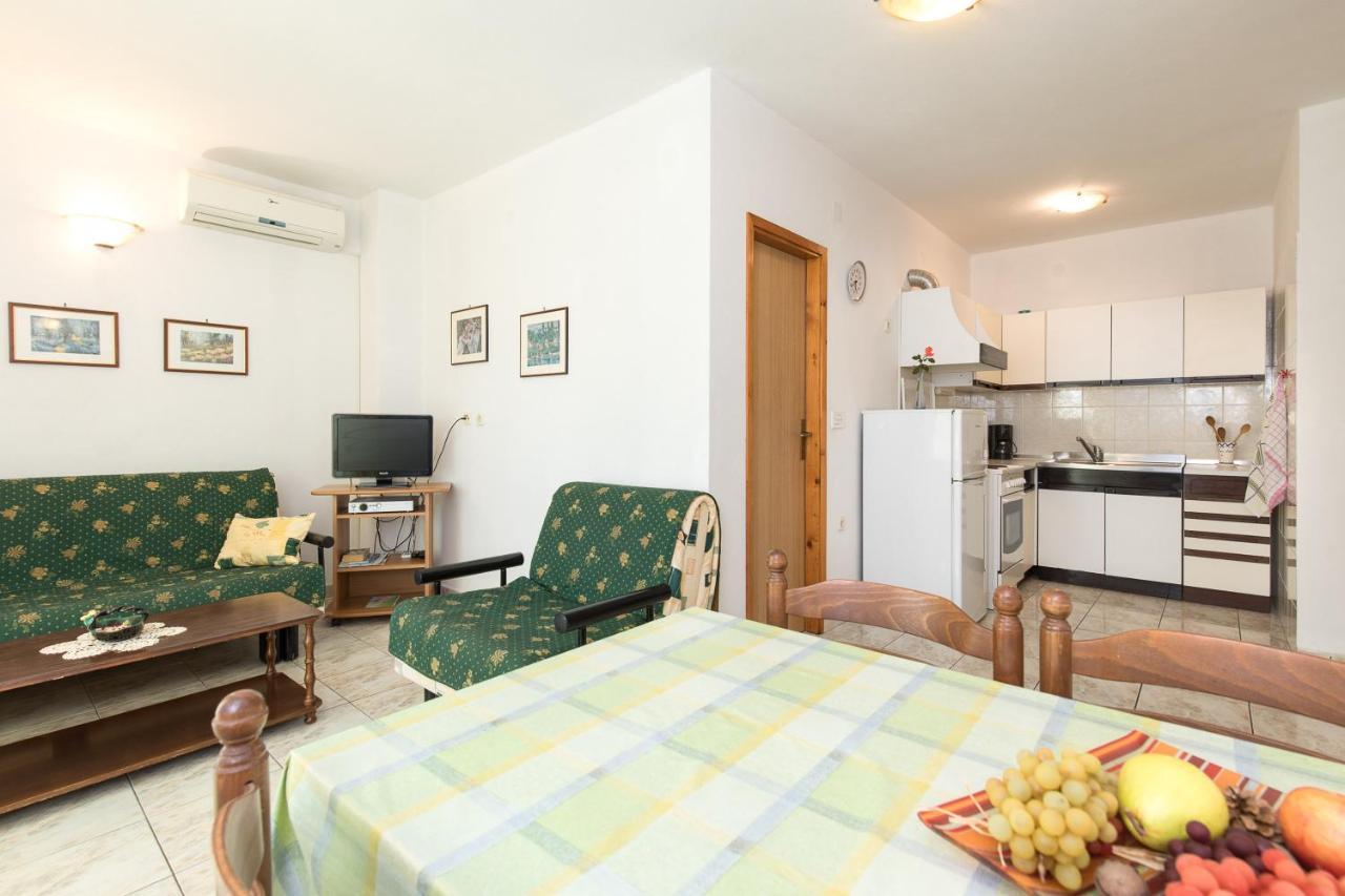 Apartmani Anita 普纳特 外观 照片